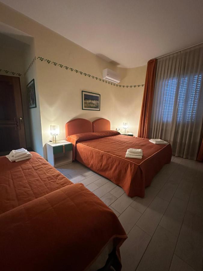 Hotel Atena Cirò Marina Exterior foto